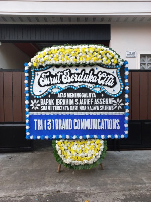 Papan Bunga Duka di Denpasar Timur